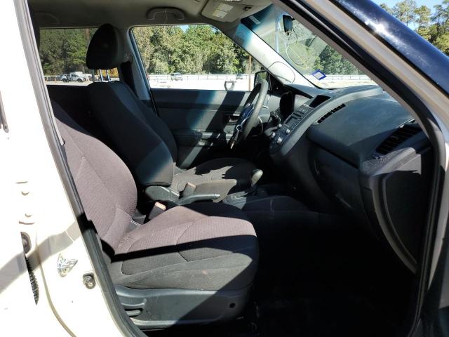 Photo 5 from auction – 2013 KIA SOUL with VIN KNDJT2A56D7545439