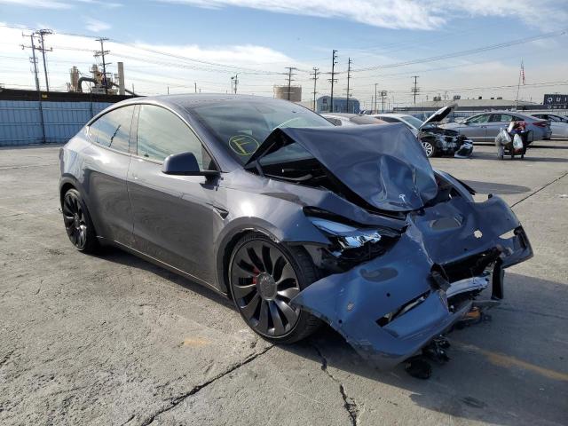 TESLA MODEL Y 2022 con VIN 7SAYGDEF6NF491401 - Foto de la subasta