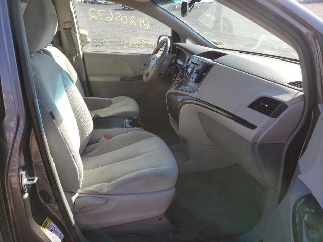 Photo 5 from auction – 2014 TOYOTA SIENNA LE with VIN 5TDKK3DC6ES488304
