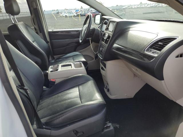 Photo 5 from auction – 2014 CHRYSLER TOWN & COU with VIN 2C4RC1CG3ER192797