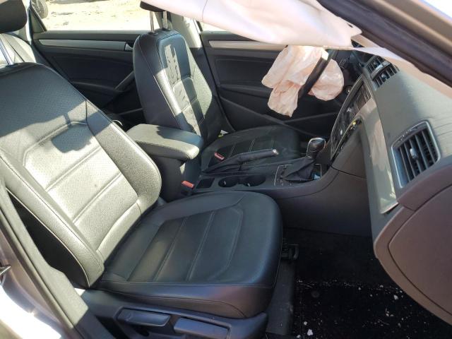 Photo 5 from auction – 2014 VOLKSWAGEN PASSAT S with VIN 1VWAT7A39EC091155