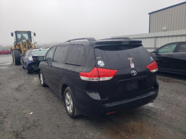 Photo 3 from auction – 2013 TOYOTA SIENNA LE with VIN 5TDKK3DC8DS399185