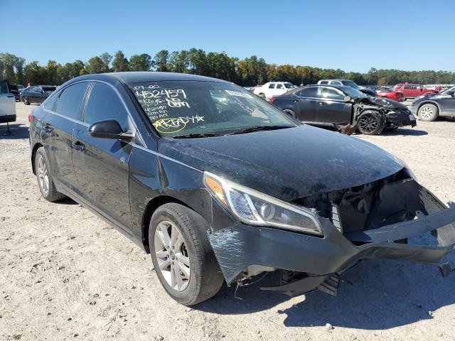 HYUNDAI SONATA SE 2017 with VIN 5NPE24AF4HH452459 - Photo from auction