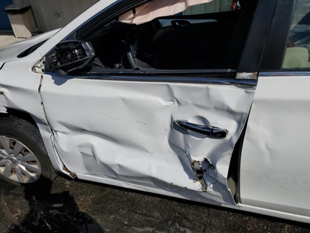 Photo 10 from auction – 2017 NISSAN SENTRA S with VIN 3N1AB7AP2HY216732