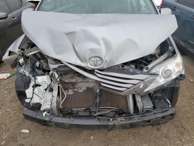 Photo 7 from auction – 2015 TOYOTA SIENNA XLE with VIN 5TDYK3DC7FS618733