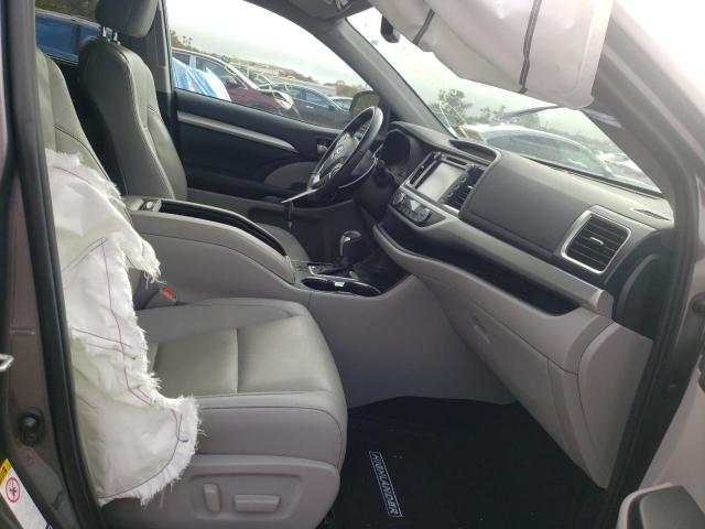 Photo 5 from auction – 2019 TOYOTA HIGHLANDER with VIN 5TDJZRFH6KS718003