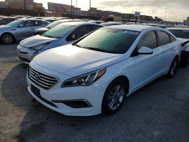 Photo 2 from auction – 2017 HYUNDAI SONATA SE with VIN 5NPE24AF8HH583121