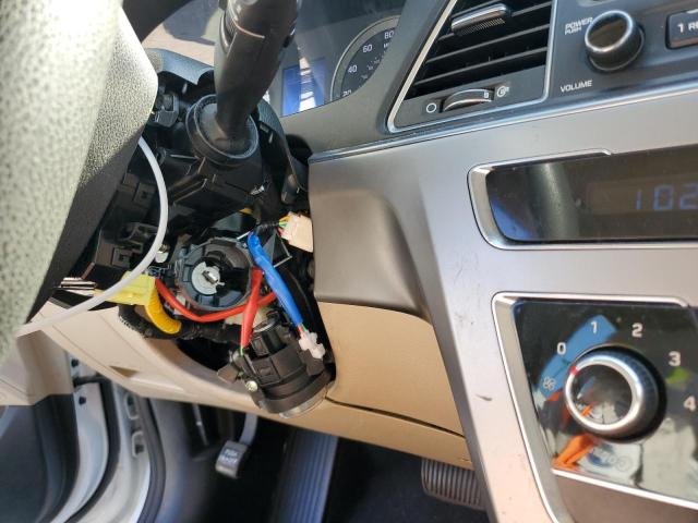 Photo 9 from auction – 2015 HYUNDAI SONATA SE with VIN 5NPE24AF7FH188067