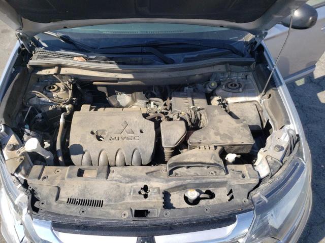 Photo 7 from auction – 2016 MITSUBISHI OUTLANDER with VIN JA4AD2A32GZ015435