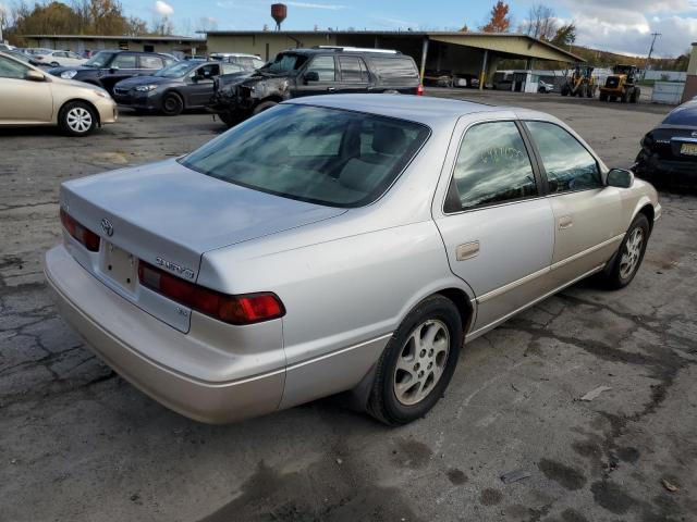 Photo 4 from auction – 1997 TOYOTA CAMRY CE with VIN 4T1BF22K7VU038015