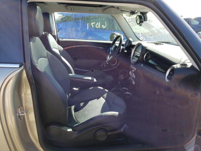 صورة رقم 5 من المزاد - 2009 MINI COOPER S مع VIN WMWMF735X9TW82667