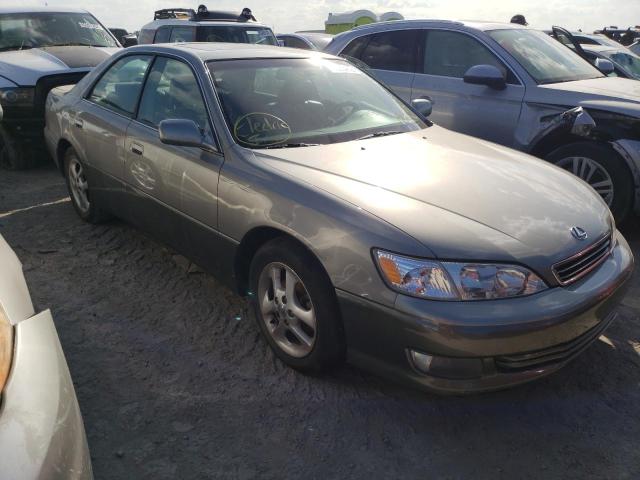 LEXUS ES 300 2000 with VIN JT8BF28G2Y5084727 - Photo from auction