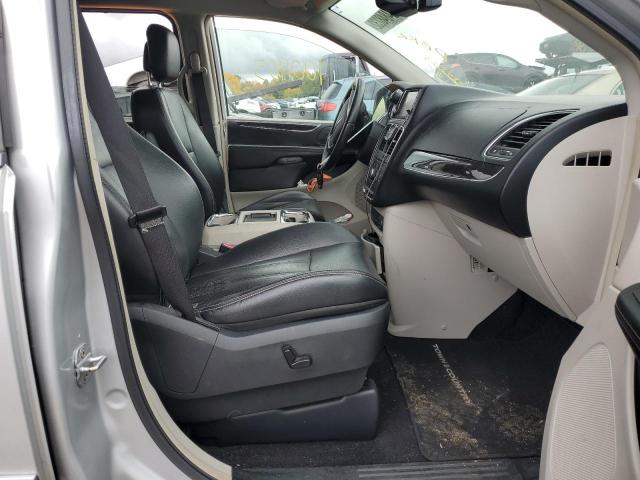 Photo 5 from auction – 2011 CHRYSLER TOWN & COU with VIN 2A4RR8DG0BR745997