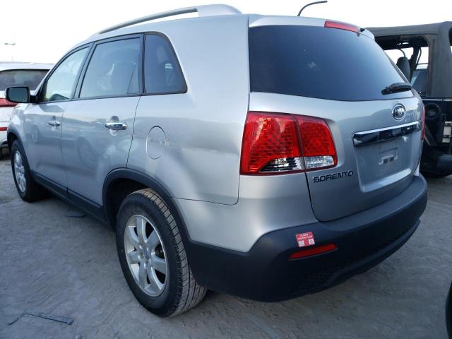 Photo 3 from auction – 2013 KIA SORENTO LX with VIN 5XYKT4A28DG403733