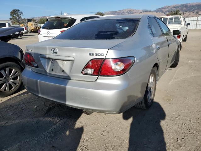 Photo 4 from auction – 2002 LEXUS ES 300 with VIN JTHBF30G820059661