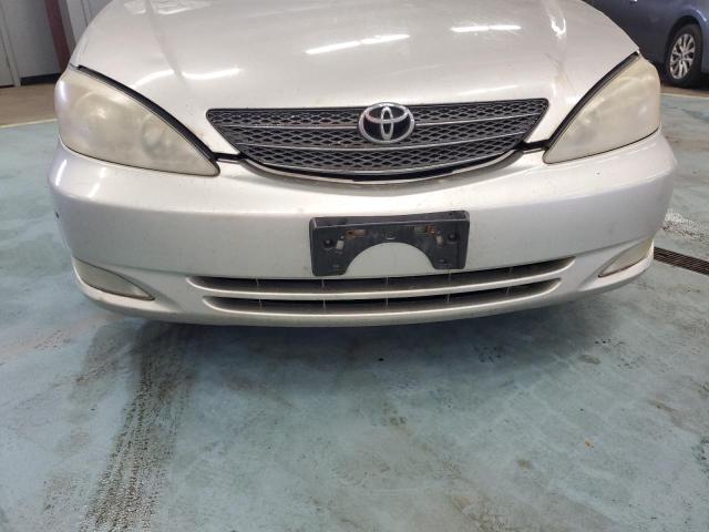 Photo 9 from auction – 2004 TOYOTA CAMRY LE with VIN 4T1BE32K74U901872