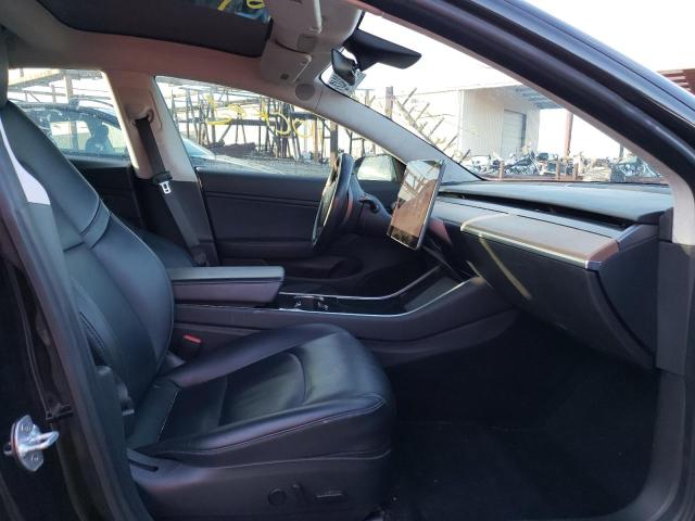 Photo 5 from auction – 2017 TESLA MODEL 3 with VIN 5YJ3E1EA7HF002167