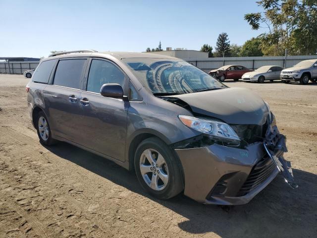 TOYOTA SIENNA LE 2019 with VIN 5TDKZ3DC0KS010791 - Photo from auction