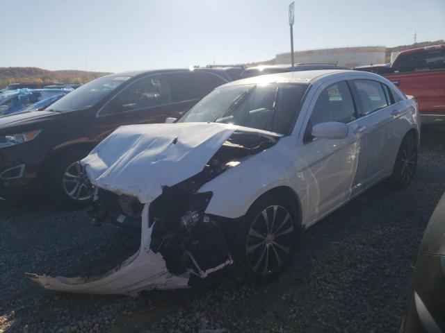Photo 2 from auction – 2013 CHRYSLER 200 TOURIN with VIN 1C3CCBBG0DN728943