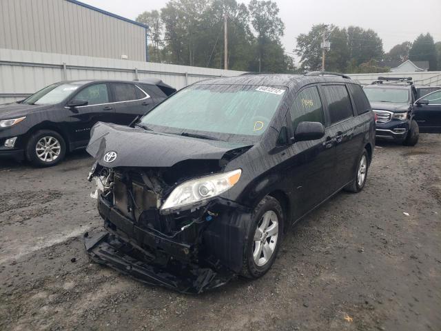 Photo 2 from auction – 2013 TOYOTA SIENNA LE with VIN 5TDKK3DC8DS399185