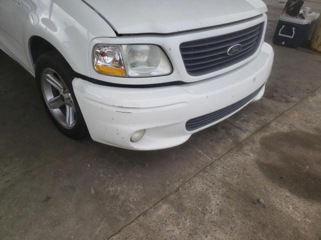 Photo 9 from auction – 2003 FORD F150 SVT L with VIN 2FTRF07333CA98055