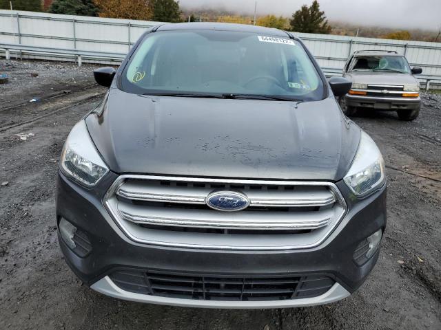Photo 9 from auction – 2017 FORD ESCAPE SE with VIN 1FMCU0GD1HUC17714