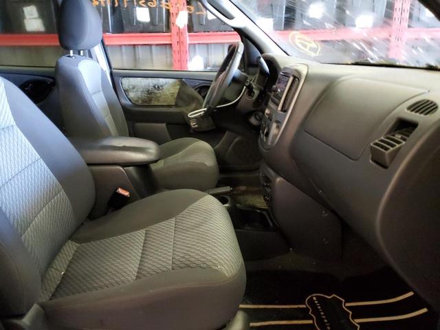 Photo 5 from auction – 2004 FORD ESCAPE XLT with VIN 1FMYU93184DA03707