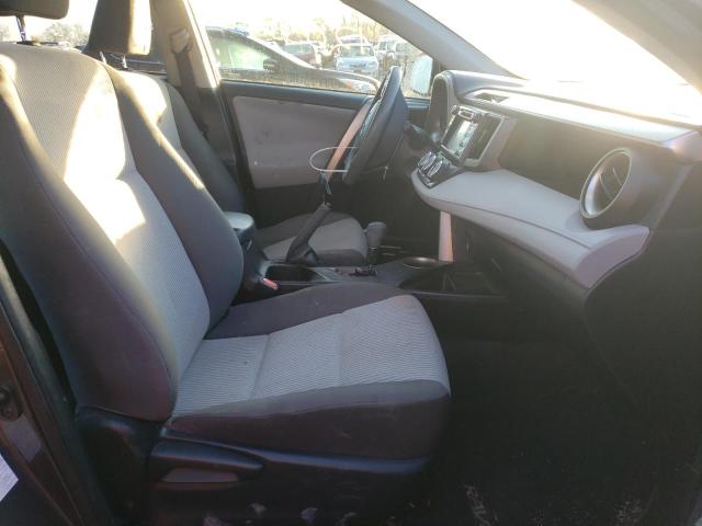 Photo 5 from auction – 2015 TOYOTA RAV4 LE with VIN JTMBFREV6FD156576