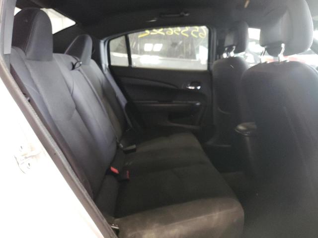 Photo 6 from auction – 2014 CHRYSLER 200 LX with VIN 1C3CCBAG8EN152411