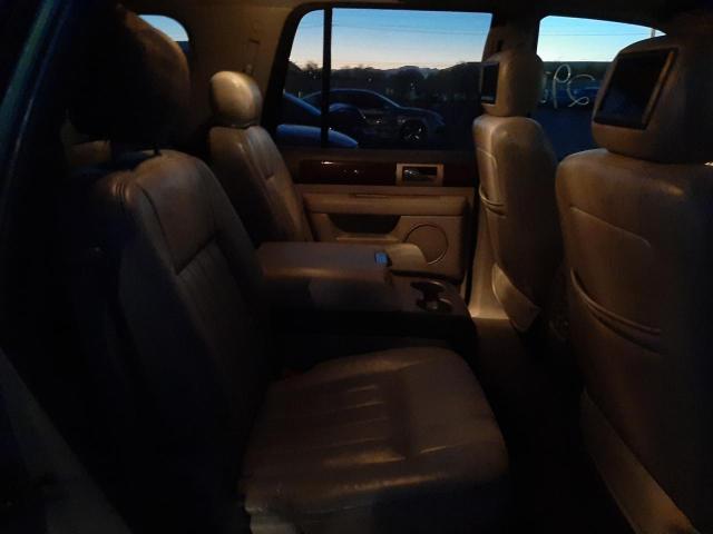 Photo 6 from auction – 2005 LINCOLN NAVIGATOR with VIN 5LMFU28565LJ04856