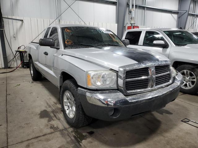 DODGE DAKOTA SLT 2005 with VIN 1D7HW42N85S236057 - Photo from auction
