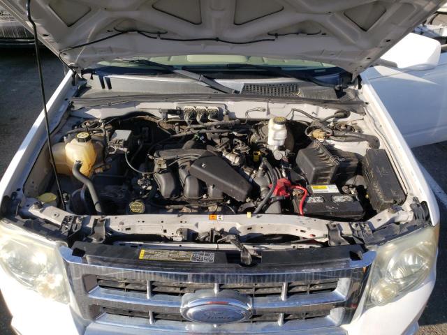 Photo 7 from auction – 2008 FORD ESCAPE LIM with VIN 1FMCU04138KB02246