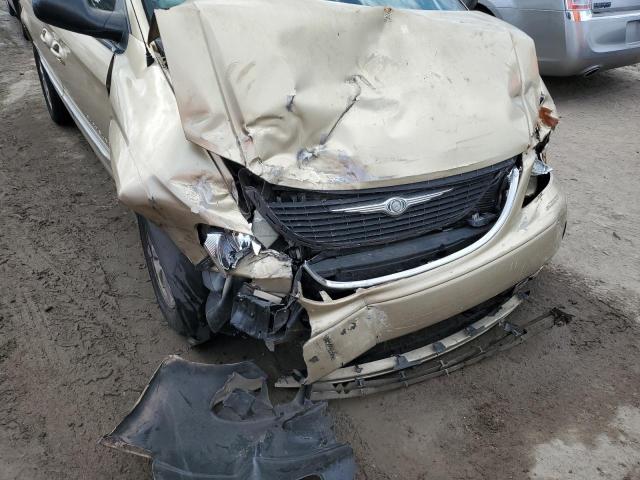 Photo 9 from auction – 2001 CHRYSLER TOWN & COU with VIN 2C4GP54L71R296993