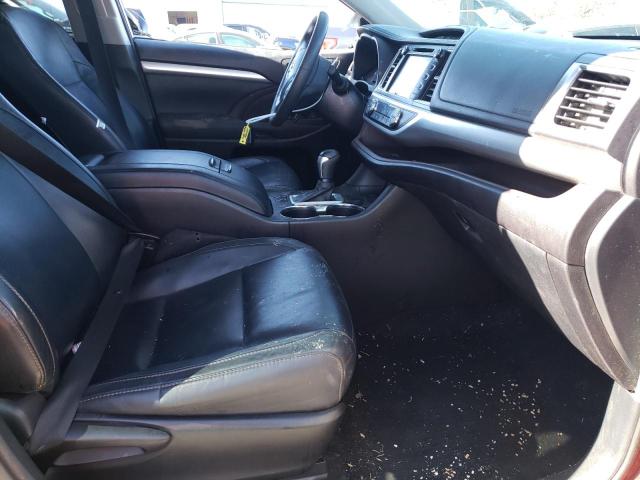Photo 5 from auction – 2015 TOYOTA HIGHLANDER with VIN 5TDJKRFH2FS210248