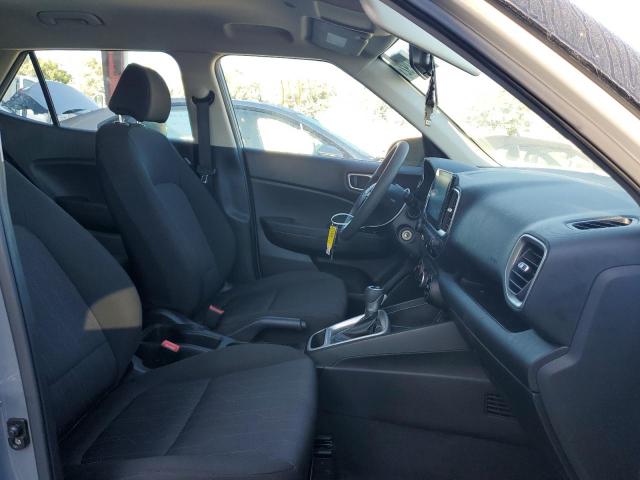 Photo 5 from auction – 2020 HYUNDAI VENUE SE with VIN KMHRB8A31LU020033