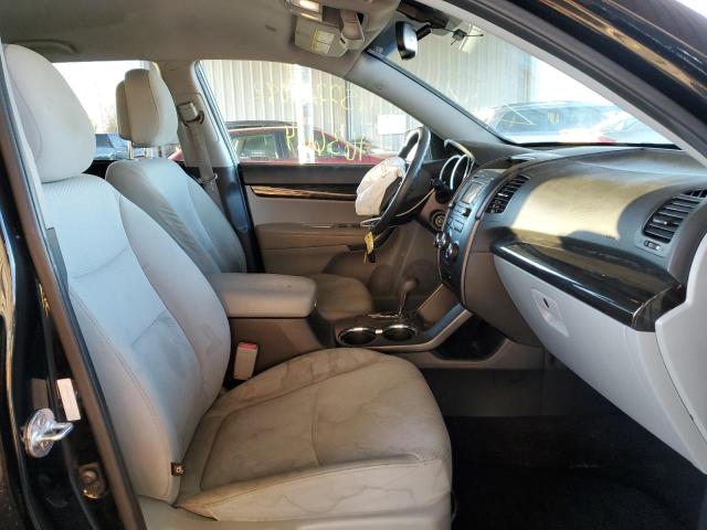 Photo 5 from auction – 2013 KIA SORENTO LX with VIN 5XYKTCA69DG325797