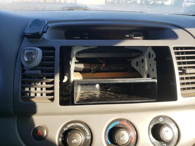 Photo 9 from auction – 2004 TOYOTA CAMRY LE with VIN 4T1BE32K94U298679