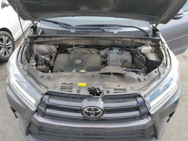 Photo 7 from auction – 2017 TOYOTA HIGHLANDER with VIN 5TDKZRFH2HS215226