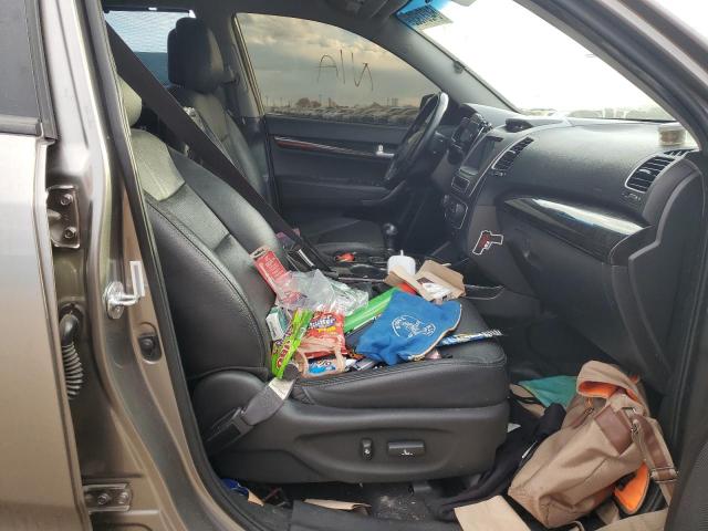 Photo 5 from auction – 2015 KIA SORENTO EX with VIN 5XYKU4A71FG571029