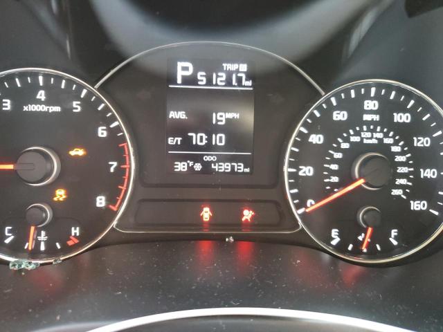 Photo 9 from auction – 2017 KIA FORTE LX with VIN 3KPFK4A79HE020256