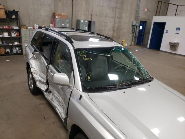 Photo 9 from auction – 2004 TOYOTA HIGHLANDER with VIN JTEEP21A940038266