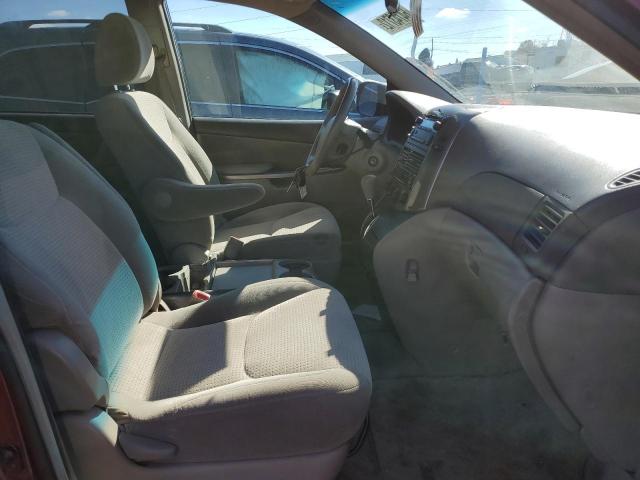 Photo 5 from auction – 2010 TOYOTA SIENNA CE with VIN 5TDKK4CC0AS339033