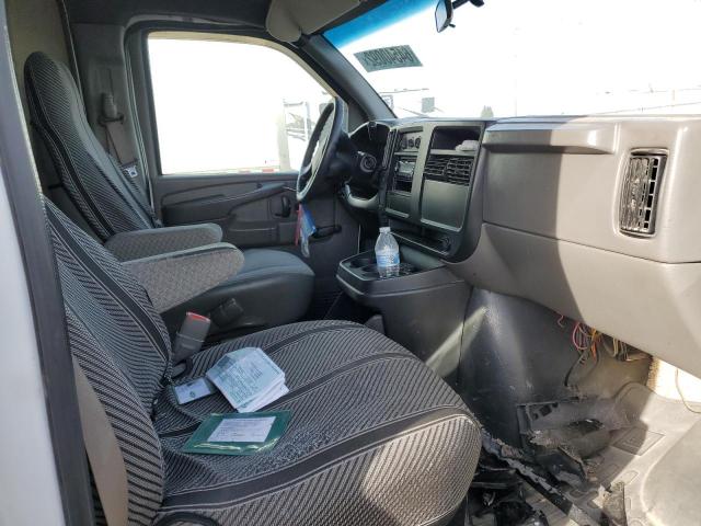 Photo 5 from auction – 2003 CHEVROLET EXPRESS G3 with VIN 1GBHG31U831215064
