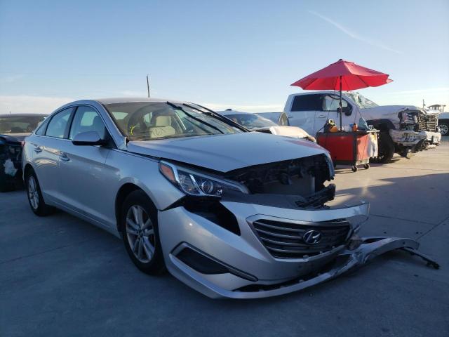 HYUNDAI SONATA SE 2017 with VIN 5NPE24AF4HH577493 - Photo from auction