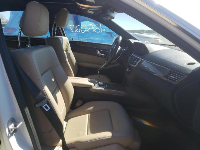 Photo 5 from auction – 2010 MERCEDES-BENZ E 350 with VIN WDDHF5GB0AA077541