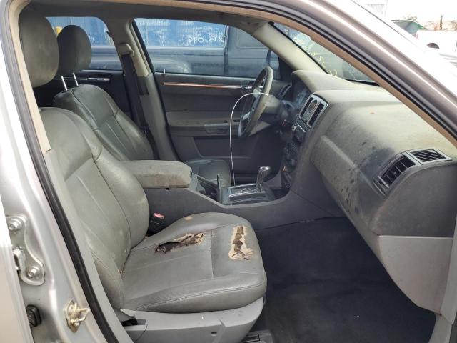 Photo 5 from auction – 2005 CHRYSLER 300 TOURIN with VIN 2C3JA53G05H538003
