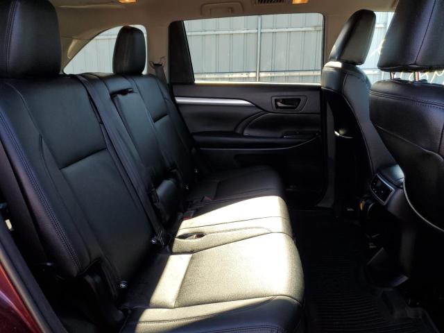 Photo 6 from auction – 2016 TOYOTA HIGHLANDER with VIN 5TDBKRFH1GS353813