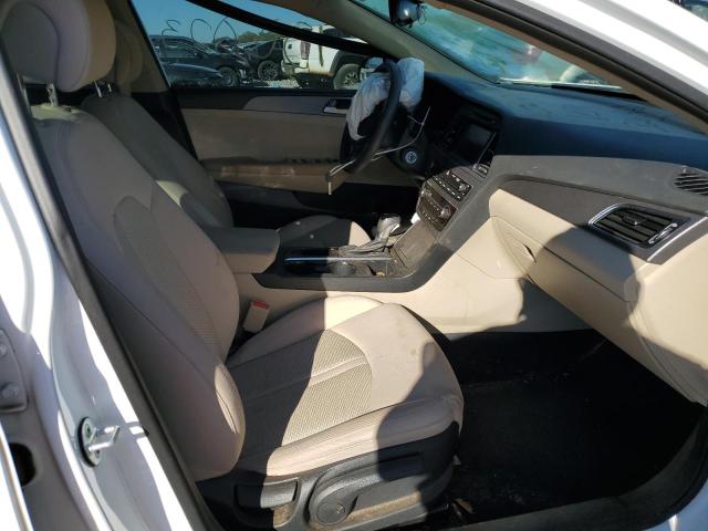 Photo 5 from auction – 2016 HYUNDAI SONATA SE with VIN 5NPE24AF7GH326742