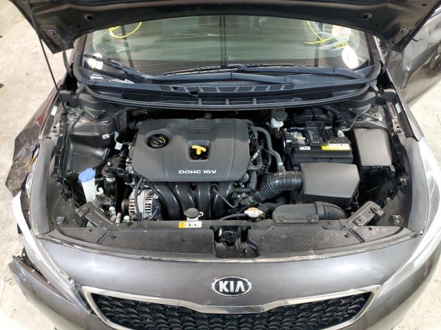 Photo 7 from auction – 2017 KIA FORTE LX with VIN 3KPFL4A72HE094177