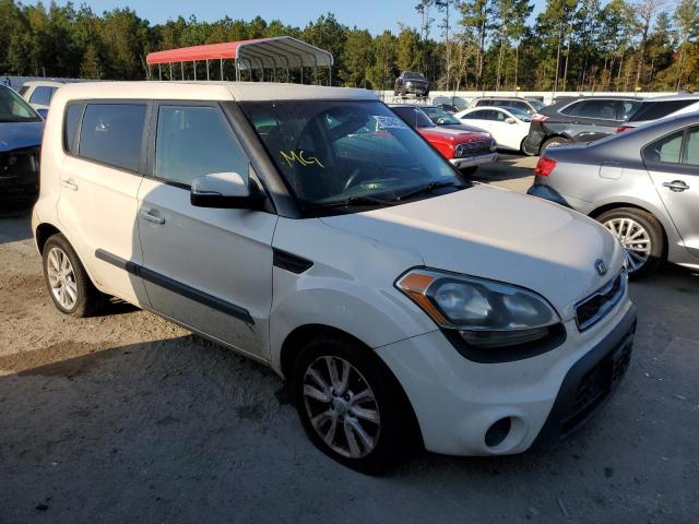 KIA SOUL + 2013 with VIN KNDJT2A6XD7765773 - Photo from auction
